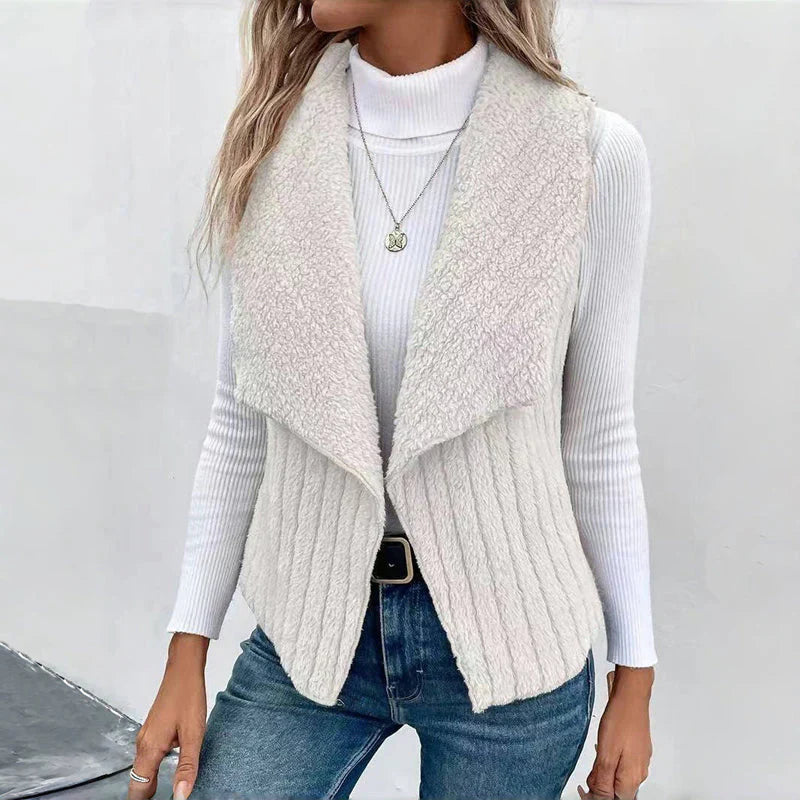 LIYANA™ | Gilet en tricot doux avec texture