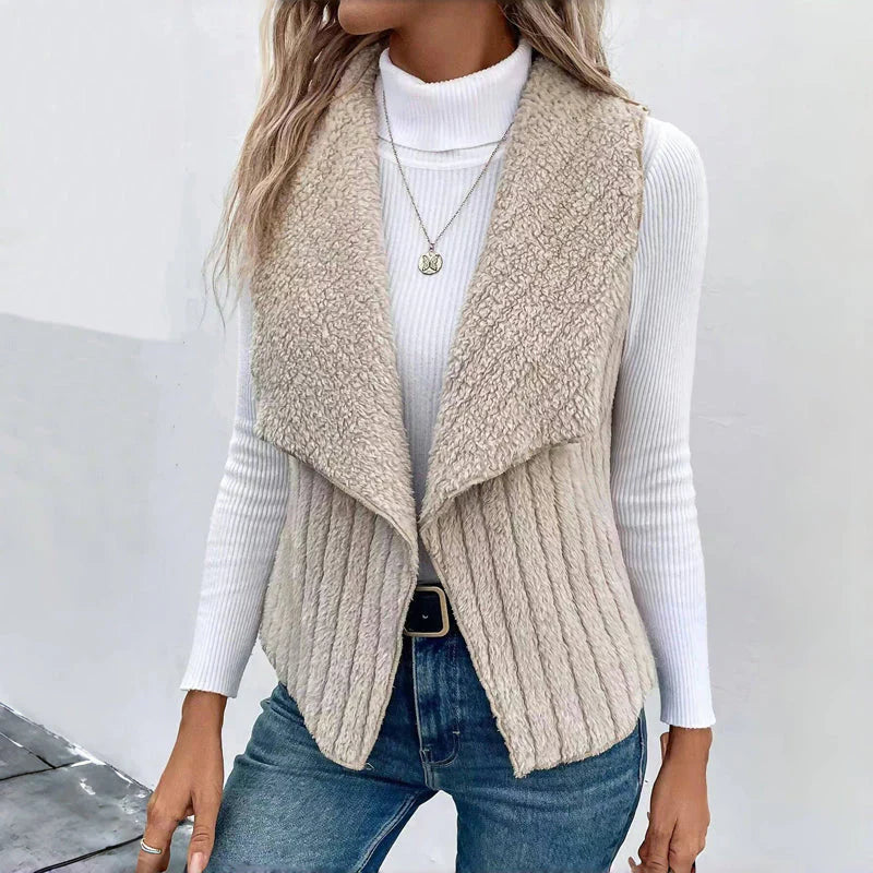 LIYANA™ | Gilet en tricot doux avec texture