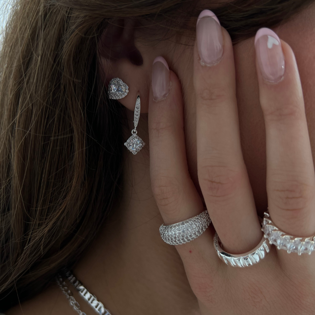 ORINA™ | Boucles d'oreilles plaquées ou avec pendentif en forme de diamant