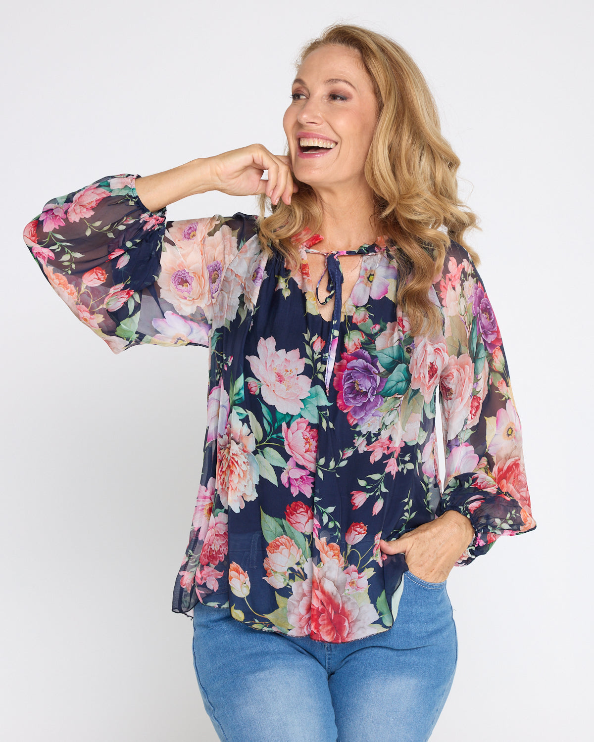 LIVIA™ | Blouse à fleurs à l'élégance féminine